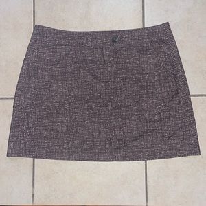 Cute skort! Great condition